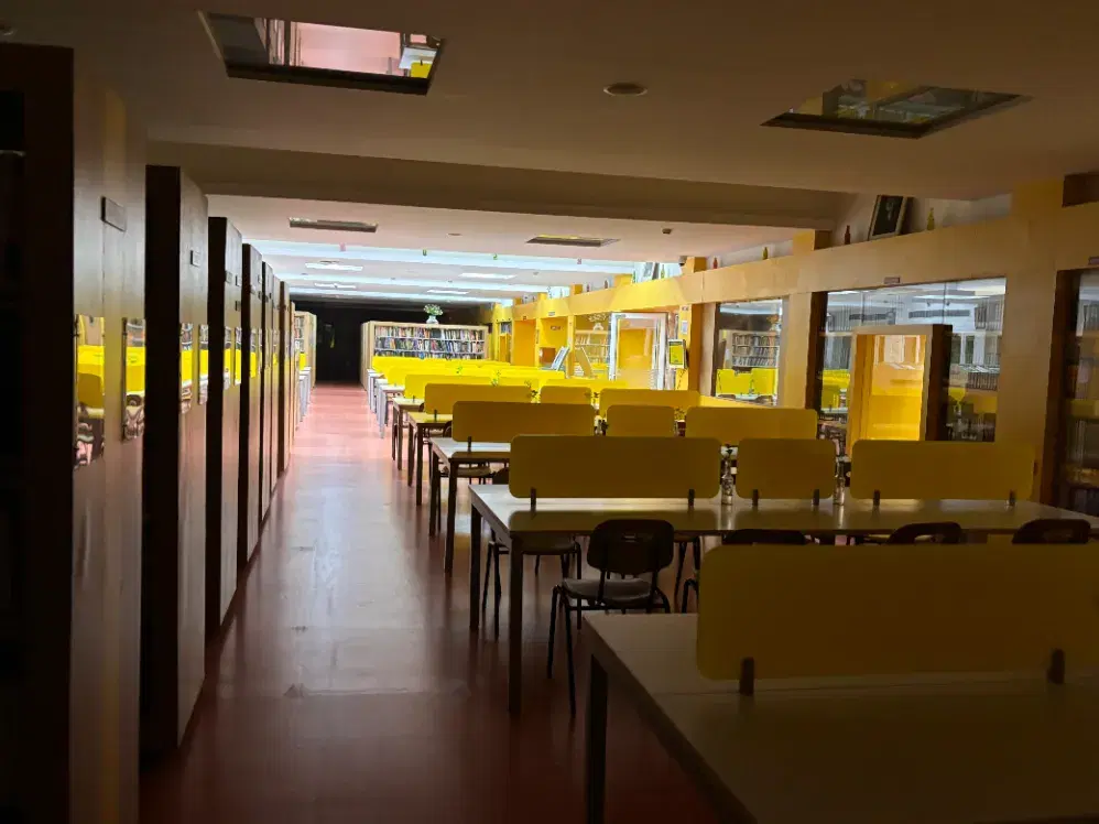 MCC Bangalore Library photo 2